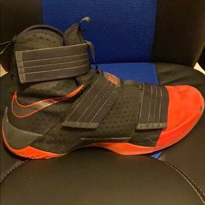 Lebron Soldier 10
